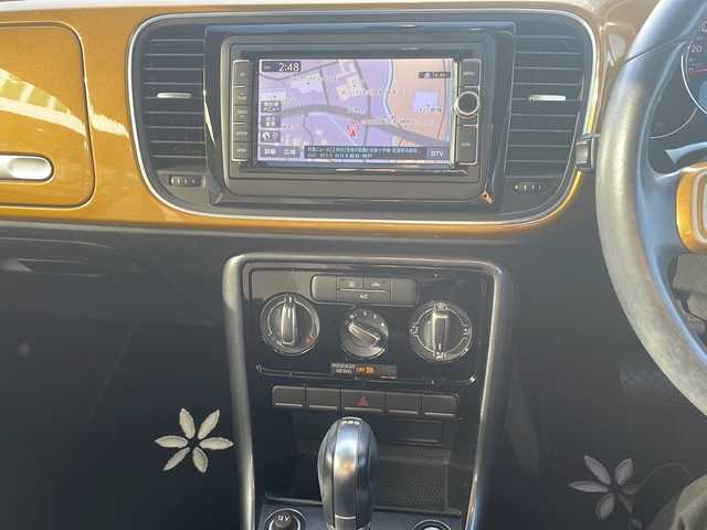 フォルクスワーゲン ザ・ビートル デザイン 兵庫県 2017(平29)年 6.3万km 黄 純正ナビ（AM/FM/BT/CD/DVD)/・フルセグTV/バックモニター/クルーズコントロール/ブラインドスポットモニター/純正マット/電格ミラー