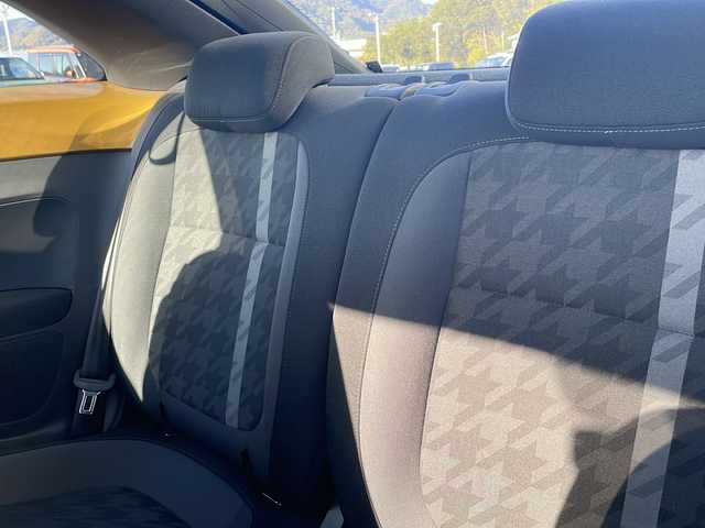 フォルクスワーゲン ザ・ビートル デザイン 兵庫県 2017(平29)年 6.3万km 黄 純正ナビ（AM/FM/BT/CD/DVD)/・フルセグTV/バックモニター/クルーズコントロール/ブラインドスポットモニター/純正マット/電格ミラー