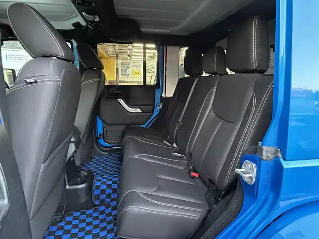 クライスラー・ジープ ジープ ラングラー アンリミテッド サハラ 千葉県 2016(平28)年 8万km 青 取扱説明書、保証書、スペアキー/社外SDナビ　AVIC-RZ103/AM/FM/BT/ワンセグ/クルーズコントロール/ステアリングスイッチ/前後ドライブレコーダー/サイドカメラ/ETC/背面タイヤ/ダウンヒルコントロール/横滑り防止機能/アルパインスピーカー/ルーフキャリア