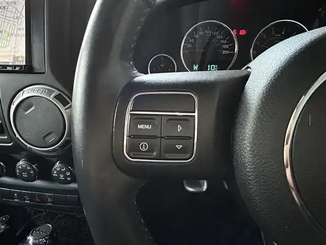 クライスラー・ジープ ジープ ラングラー アンリミテッド サハラ 千葉県 2016(平28)年 8万km 青 取扱説明書、保証書、スペアキー/社外SDナビ　AVIC-RZ103/AM/FM/BT/ワンセグ/クルーズコントロール/ステアリングスイッチ/前後ドライブレコーダー/サイドカメラ/ETC/背面タイヤ/ダウンヒルコントロール/横滑り防止機能/アルパインスピーカー/ルーフキャリア