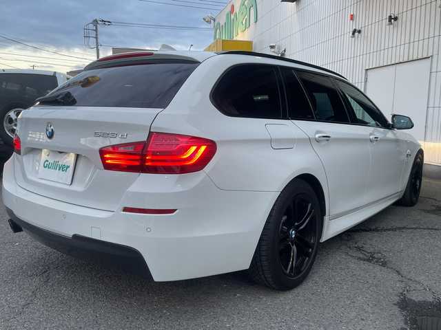 ＢＭＷ ５２３ｄ ツーリング Mスポーツ ハイライン 神奈川県 2016(平28)年 9.7万km 白 メーカーナビ/フルセグテレビ/バックカメラ/BT/クルーズコントロール/サンルーフ/レザーシート/シートヒーター/パワーシート/パワーバックドア/パドルシフト/電動パーキング/プッシュスタート/パワーバックドア/コナーセンサー/ETC/フロアマット