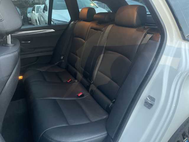 ＢＭＷ ５２３ｄ ツーリング Mスポーツ ハイライン 神奈川県 2016(平28)年 9.7万km 白 メーカーナビ/フルセグテレビ/バックカメラ/BT/クルーズコントロール/サンルーフ/レザーシート/シートヒーター/パワーシート/パワーバックドア/パドルシフト/電動パーキング/プッシュスタート/パワーバックドア/コナーセンサー/ETC/フロアマット