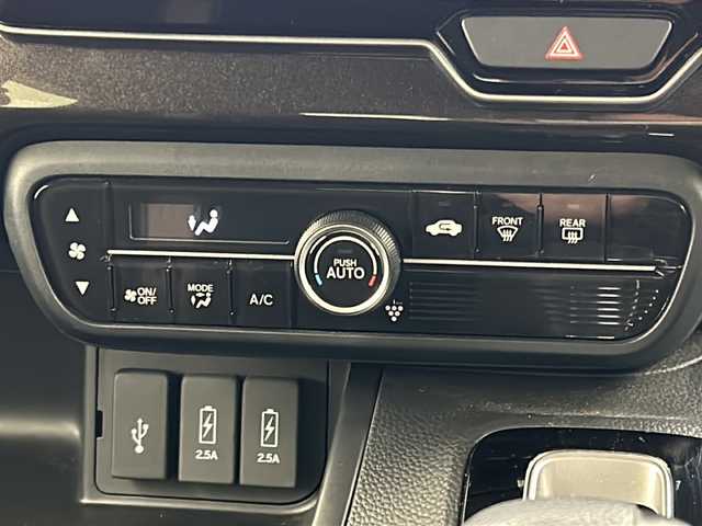 ホンダ Ｎ ＢＯＸ カスタム G L ホンダセンシング 千葉県 2018(平30)年 5.7万km ミラノレッド 純正ナビ（フルセグTV/CD/DVD/AM/FM/Bluetooth/AUX/SD）/バックカメラ/片側パワースライドドア/前方ドライブレコーダー/ビルトインETC/ホンダセンシング/衝突軽減ブレーキ/レーンキープアシスト/レーダークルーズコントロール/アイドリングストップ/先行車発進お知らせ/標識認識機能/オートエアコン/オートライト/サンシェード/純正フロアマット/純正ドアバイザー/LEDヘッドライト/フォグランプ