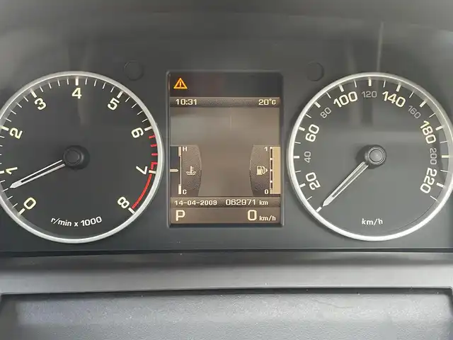 ランドローバー レンジローバースポーツ 5．0 V8 大阪府 2010(平22)年 6.3万km 紺Ｍ サンルーフ/純正HDDナビ/DVDプレーヤー(LV-110C)/フロント/リア/サイドカメラ/harman kardon/ベージュ革シート/前席パワーシート/全席シートヒーター/クルーズコントロール/前後コーナーセンサー/ドライブレコーダー/純正フロアマット/純正20インチAW