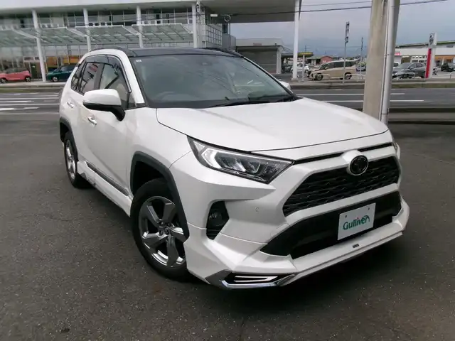 トヨタ ＲＡＶ４ G 群馬県 2019(令1)年 8.5万km ホワイトパールクリスタルシャイン ワンオーナー/パノラマムーンルーフ/モデリスタエアロ/9インチSDナビ/フルセグテレビ/バックカメラ/TVキャンセラー/ステアリングヒーター/パワーシート/パワーバックドア/Toyota Safety Sense/ブラインドスポットモニター/リヤクロストラフィックアラート