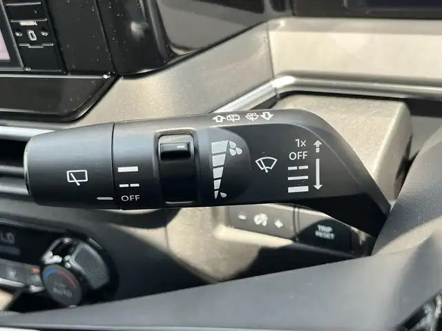 日産 ノート X 90周年記念車 奈良県 2024(令6)年 0.1万km オーロラフレアブルーパール 純正ナビ　/フルセグＴＶ　/全方位カメラ　/前後コーナーセンサー　/デジタルインナーミラー/スマートキー/ＬＥＤヘッドライト　/衝突被害軽減システム　/純正１６インチアルミホイール　/ＡＡＣ　/レーンキープアシスト/スペアキー有/フロアマット