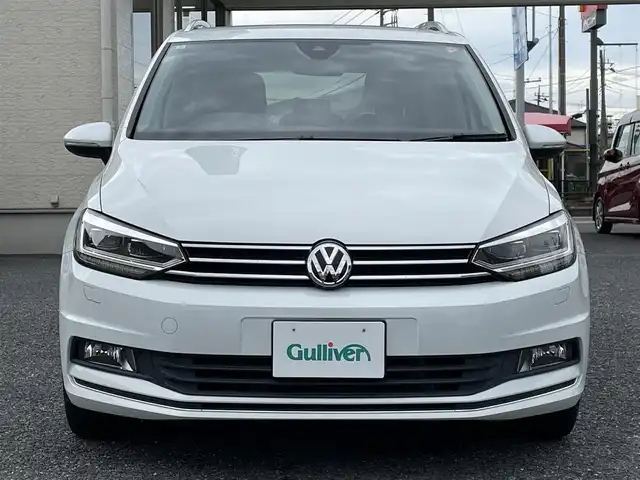 フォルクスワーゲン ゴルフ トゥーラン TSI ハイライン 長野県 2017(平29)年 5.9万km 白 ディーラー点検記録H30:R1:3:5:7年有り/・ワンオーナー　/・ディスカバープロ　　/・純正ナビフルセグTV　DVD　BTA/・バックカメラ　/・ＥＴＣ２．０　/・レーンアシスト　/・フロントアシスト/・プリクラッシュ　/・歩行者検知　/・ＡＣＣ　/・クルーズコントロール/・パドルシフト　/・アイドリングストップ　/・シートヒーター　/・ルーフレール/・純正17インチアルミ/・電子パーキングブレーキ/・オートホールド/・オートライト/・LEDヘットライト/・フォグライト/・スマートキー×２/・プッシュスタート/・保証書/・取説