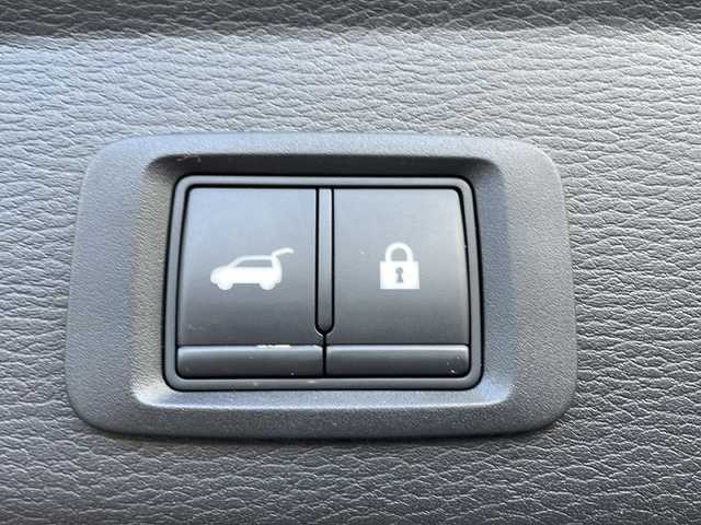 三菱 アウトランダー ＰＨＥＶ G 富山県 2022(令4)年 5万km アメジストブラック 禁煙車/純正ナビ/全方位カメラ/TV（フルセグ）/4WD/クルーズコントロール/プッシュスタート/電動格納ミラー/ETC/シートヒーター/純正アルミホイール/BSM/スペアキー/電動リアゲート/盗難防止装置