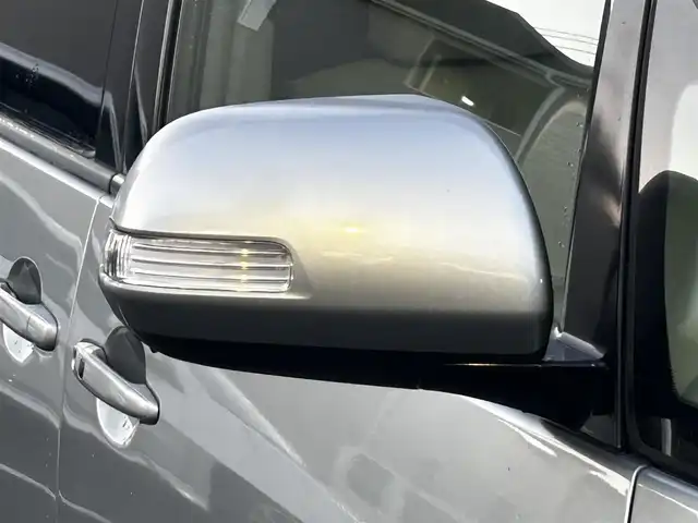 トヨタ エスティマ アエラス Gパッケージ 静岡県 2006(平18)年 16万km ミディアムシルバーメタリック ユーザー買取車両/純正HDDナビ（NHDP-W56S）/[AM/FM/CD/TV/DVD]/純正17インチAW/純正キセノンヘッドライト/エンジンスタートボタン/スマートキー/MTモード付AW/クルーズコントロール/WAC/ETC/フリップダウンモニター/3列シート/オットマン/ウォークスルー/パワーシート（D席のみ）/両側パワースライドドア/AFS/保証書/取扱説明書