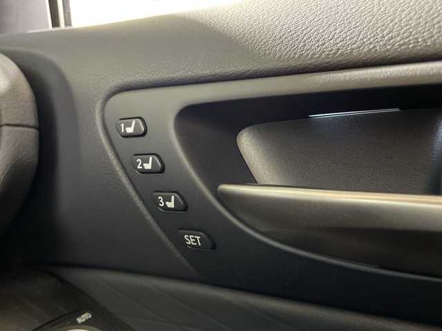 レクサス ＩＳ 300h Fスポーツ モードブラックⅢ 福岡県 2023(令5)年 1.1万km グラファイトブラックガラスフレーク サンルーフ/純正ナビ/フルセグテレビ/アラウンドビューモニター/レーダークルーズコントロール/プッシュスタート/ビルトインETC2.0/レーンキープアシスト/ドライブレコーダー/ハーフレザー/シートヒーター