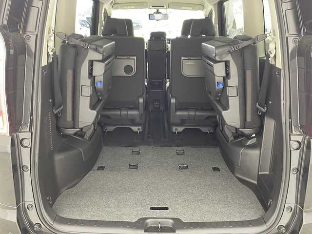 日産 セレナ ハイウェイスターVセレクションⅡ 兵庫県 2019(令1)年 3.5万km ダイヤモンドブラック ・セーフティパックB/・プロパイロット（自動運転技術）/・エマージェンシーブレーキ/・車線逸脱防止支援システム/・ＳＲＳカーテンエアバック/・インテンジェントアラウンドビューモニター/・インテリジェントルームミラー/・踏み間違い衝突防止アシスト/・フロントバックソナー/・純正９型ナビ&TV&CD&DVD&SD&BT/・純正リアフリップダウンモニター　/・全方位カメラ　/・デジタルインナーミラー/・ドライブレコーダー　/・ビルトインＥＴＣ　/・横滑り防止装置　/・ＬＥＤヘッドライト　/・オートライト　/・両側パワースライドドア/・タッチフリースライドドア/・アイドリングストップ/・社外18インチAW/・プッシュスタート/・スペアキー/・スマートキー