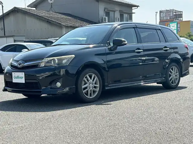 トヨタ カローラ フィールダー 1．5G エアロツアラー W×B 広島県 2013(平25)年 13.7万km ブラックマイカ 純正SDナビ（NSCP-W62）/　（BT/CD/ワンセグテレビ）/バックカメラ/前後ドライブレコーダー/純正15インチアルミホイール/純正フロアマット/ETC/カーテンエアバック/キセノンヘッドライト/フォグランプ/リアプライバシーガラス/ドアバイザー/オートライト/プッシュスタート/スマートキー/横滑り防止装置/取扱説明書