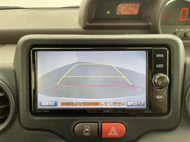 トヨタ ポルテ F 群馬県 2017(平29)年 2.2万km ホワイトパールクリスタルシャイン 福祉車両/・サイドアクセス車 脱着シート仕様(電動式) Aタイプ/＝＝＝＝＝/ナノイーパッケージ/・ナノイー/・オートエアコン(花粉除去モード付)＆プッシュ式ヒーターコントロールパネル/・タイマー付リヤウィンドウデフォッガー/・専用加飾センタークラスターパネル/HIDパッケージ/・マルチリフレクター式ディスチャージヘッドランプ(オートレベリング機能付)/・コンライト(オートライト)/ナビレディパッケージ/・ステアリングスイッチ/・バックカメラ/＝＝＝＝＝/純正7インチナビ/・AM/FM/CD/DVD/SD/Bluetooth/フルセグTV/トヨタセーフティセンス/・プリクラッシュセーフティシステム/・レーンディパーチャーアラート/・オートマチックハイビーム/先行車発進告知機能/プッシュスタート/スマートキー×2本