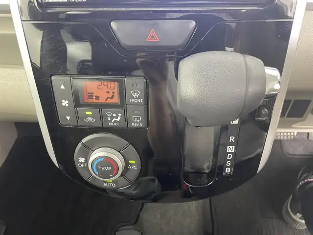 ダイハツ タント X ターボ SAⅢ 埼玉県 2017(平29)年 3.8万km パールホワイトⅢ 社外ナビ　CN-RE03WD/(Bluetooth/USB/CD/DVD/AM/FM)/地デジフルセグ/バックカメラ/前方ドライブレコーダー/ETC/片側パワースライドドア/衝突軽減ブレーキ/オートマチックハイビーム/アイドリングストップ/運転席シートヒーター/ロールサンシェード/フロントフォグランプ/プッシュスタート/ステアリングリモコン/純正フロアマット/純正ドアバイザー/社外14インチアルミホイール
