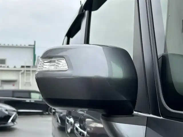ホンダ Ｎ ＢＯＸ カスタム G Lパッケージ 静岡県 2016(平28)年 3.4万km シャイニンググレーM 純正メモリーナビ/　AM FM CD DVD Bluetooth/ビルトインETC/HIDオートヘッドランプ/片側パワースライドドア/純正14インチアルミホイール/純正フロアマット/スマートキー＆プッシュスタート/リアサンシェード/フロントフォグランプ/スマートシティブレーキサポート/フルセグTV/バックモニター/前後ドライブレコーダー