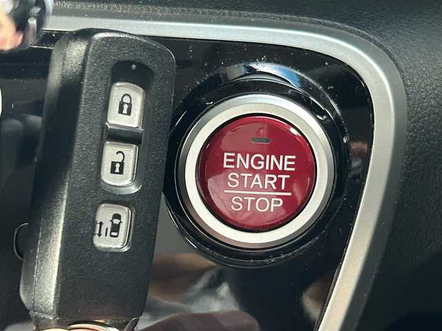 ホンダ Ｎ ＢＯＸ カスタム G Lパッケージ 静岡県 2016(平28)年 3.4万km シャイニンググレーM 純正メモリーナビ/　AM FM CD DVD Bluetooth/ビルトインETC/HIDオートヘッドランプ/片側パワースライドドア/純正14インチアルミホイール/純正フロアマット/スマートキー＆プッシュスタート/リアサンシェード/フロントフォグランプ/スマートシティブレーキサポート/フルセグTV/バックモニター/前後ドライブレコーダー