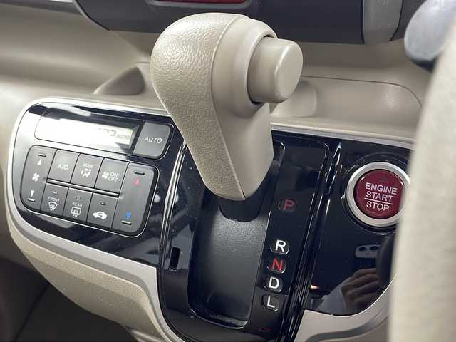 ホンダ Ｎ ＢＯＸ G Lパッケージ 岐阜県 2013(平25)年 9万km クリスタルブラックパール 取扱説明書【車両/ナビ】/保証書/純正SDナビ/バックカメラ/プッシュスタート/スマートキー(スペアスマート×1)/左側パワースライドドア/ベンチシート/ウインカーミラー/ステアリングスイッチ/ETC/純正14インチアルミ