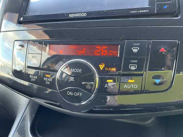 日産 セレナ ハイウェイスター Vセレクション 石川県 2012(平24)年 10.7万km 青 4WD/純正メモリーナビ/フルセグTV/バックカメラ/フリップダウンモニター/ETC/インテリキー/プッシュスタート/電動ミラー/オートライト/オートエアコン