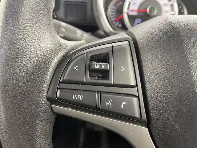 スズキ スペーシア カスタム HYBRID GS 大分県 2019(平31)年 5.8万km ピュアホワイトP ワンオーナー/衝突軽減ブレーキ/誤発進抑制機能/車線逸脱警報機能/ふらつき警報機能/先行車発進お知らせ機能/ハイビームアシスト/後退時ブレーキサポート/社外8型ナビ　型式：AVIC-CL901/【フルセグTV、DVD再生可、BT対応】/ステアリングスイッチ/バックカメラ/左側電動スライドドア/社外ドライブレコーダー　型式：ZDR-012/ETC/運転席シートヒーター/アイドリングストップ/横滑り防止装置/電動格納ミラー/社外フロアマット/オートライト/LEDヘッドライト/LEDフォグ/純正14インチアルミホイール/保証書、取説、スペアキー有り