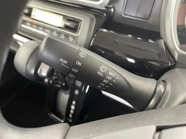 スズキ スペーシア カスタム HYBRID GS 大分県 2019(平31)年 5.8万km ピュアホワイトP ワンオーナー/衝突軽減ブレーキ/誤発進抑制機能/車線逸脱警報機能/ふらつき警報機能/先行車発進お知らせ機能/ハイビームアシスト/後退時ブレーキサポート/社外8型ナビ　型式：AVIC-CL901/【フルセグTV、DVD再生可、BT対応】/ステアリングスイッチ/バックカメラ/左側電動スライドドア/社外ドライブレコーダー　型式：ZDR-012/ETC/運転席シートヒーター/アイドリングストップ/横滑り防止装置/電動格納ミラー/社外フロアマット/オートライト/LEDヘッドライト/LEDフォグ/純正14インチアルミホイール/保証書、取説、スペアキー有り