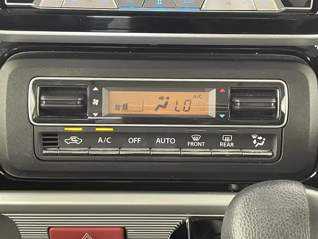 スズキ スペーシア カスタム HYBRID GS 大分県 2019(平31)年 5.8万km ピュアホワイトP ワンオーナー/衝突軽減ブレーキ/誤発進抑制機能/車線逸脱警報機能/ふらつき警報機能/先行車発進お知らせ機能/ハイビームアシスト/後退時ブレーキサポート/社外8型ナビ　型式：AVIC-CL901/【フルセグTV、DVD再生可、BT対応】/ステアリングスイッチ/バックカメラ/左側電動スライドドア/社外ドライブレコーダー　型式：ZDR-012/ETC/運転席シートヒーター/アイドリングストップ/横滑り防止装置/電動格納ミラー/社外フロアマット/オートライト/LEDヘッドライト/LEDフォグ/純正14インチアルミホイール/保証書、取説、スペアキー有り