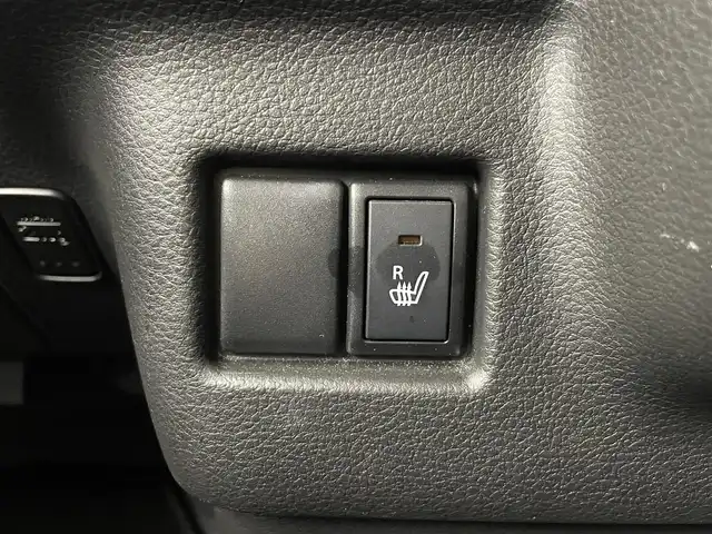 スズキ スペーシア カスタム HYBRID GS 大分県 2019(平31)年 5.8万km ピュアホワイトP ワンオーナー/衝突軽減ブレーキ/誤発進抑制機能/車線逸脱警報機能/ふらつき警報機能/先行車発進お知らせ機能/ハイビームアシスト/後退時ブレーキサポート/社外8型ナビ　型式：AVIC-CL901/【フルセグTV、DVD再生可、BT対応】/ステアリングスイッチ/バックカメラ/左側電動スライドドア/社外ドライブレコーダー　型式：ZDR-012/ETC/運転席シートヒーター/アイドリングストップ/横滑り防止装置/電動格納ミラー/社外フロアマット/オートライト/LEDヘッドライト/LEDフォグ/純正14インチアルミホイール/保証書、取説、スペアキー有り