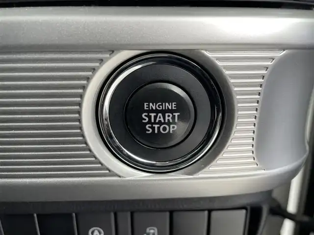 スズキ スペーシア カスタム HYBRID GS 大分県 2019(平31)年 5.8万km ピュアホワイトP ワンオーナー/衝突軽減ブレーキ/誤発進抑制機能/車線逸脱警報機能/ふらつき警報機能/先行車発進お知らせ機能/ハイビームアシスト/後退時ブレーキサポート/社外8型ナビ　型式：AVIC-CL901/【フルセグTV、DVD再生可、BT対応】/ステアリングスイッチ/バックカメラ/左側電動スライドドア/社外ドライブレコーダー　型式：ZDR-012/ETC/運転席シートヒーター/アイドリングストップ/横滑り防止装置/電動格納ミラー/社外フロアマット/オートライト/LEDヘッドライト/LEDフォグ/純正14インチアルミホイール/保証書、取説、スペアキー有り