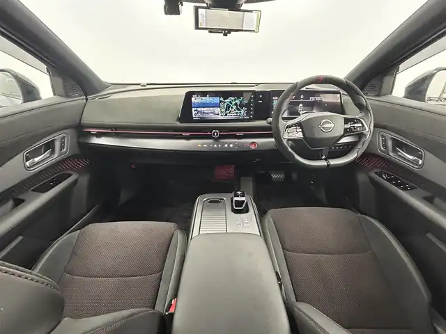 日産 アリア ニスモ B9 e－4ORCE 熊本県 2024(令6)年 0.4万km グレー ワンオーナー　/禁煙車　/プロパイロット 2.0 /ＢＯＳＥサウンド　/サンルーフ/純正ナビ　/全周囲カメラ　/純正前方ドライブレコーダー　/ビルトインＥＴＣ２．０　/パワーバックドア　/全席シートヒーター　/前席パワーシート　/ステアリングヒーター/ヘッドアップディスプレイ/インテリジェントクルーズ/ドライバーモニター/車線維持支援/車線変更支援/側方支援/後側方支援/標識認識機能/駐車支援/横滑り防止/ブラインドスポットモニター/デジタルインナーミラー/ハーフレザーシート/純正フロアマット/純正２０インチAW/オートライト/オートマチックハイビーム/LEDヘッドライト/フォグランプ/スマートキー/プッシュスタート/スペアキー1本/保証書/取扱説明書