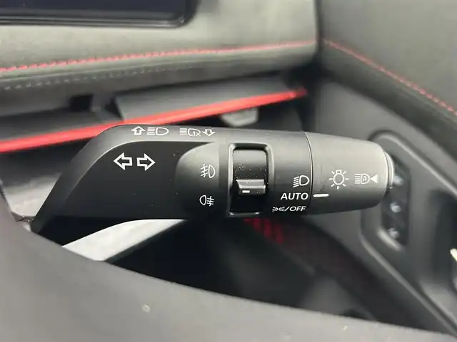 日産 アリア ニスモ B9 e－4ORCE 熊本県 2024(令6)年 0.4万km グレー ワンオーナー　/禁煙車　/プロパイロット 2.0 /ＢＯＳＥサウンド　/サンルーフ/純正ナビ　/全周囲カメラ　/純正前方ドライブレコーダー　/ビルトインＥＴＣ２．０　/パワーバックドア　/全席シートヒーター　/前席パワーシート　/ステアリングヒーター/ヘッドアップディスプレイ/インテリジェントクルーズ/ドライバーモニター/車線維持支援/車線変更支援/側方支援/後側方支援/標識認識機能/駐車支援/横滑り防止/ブラインドスポットモニター/デジタルインナーミラー/ハーフレザーシート/純正フロアマット/純正２０インチAW/オートライト/オートマチックハイビーム/LEDヘッドライト/フォグランプ/スマートキー/プッシュスタート/スペアキー1本/保証書/取扱説明書