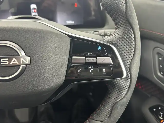 日産 アリア ニスモ B9 e－4ORCE 熊本県 2024(令6)年 0.4万km グレー ワンオーナー　/禁煙車　/プロパイロット 2.0 /ＢＯＳＥサウンド　/サンルーフ/純正ナビ　/全周囲カメラ　/純正前方ドライブレコーダー　/ビルトインＥＴＣ２．０　/パワーバックドア　/全席シートヒーター　/前席パワーシート　/ステアリングヒーター/ヘッドアップディスプレイ/インテリジェントクルーズ/ドライバーモニター/車線維持支援/車線変更支援/側方支援/後側方支援/標識認識機能/駐車支援/横滑り防止/ブラインドスポットモニター/デジタルインナーミラー/ハーフレザーシート/純正フロアマット/純正２０インチAW/オートライト/オートマチックハイビーム/LEDヘッドライト/フォグランプ/スマートキー/プッシュスタート/スペアキー1本/保証書/取扱説明書