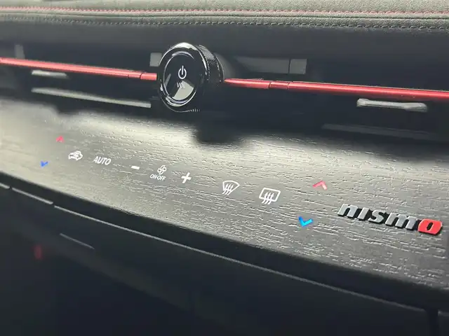 日産 アリア ニスモ B9 e－4ORCE 熊本県 2024(令6)年 0.4万km グレー ワンオーナー　/禁煙車　/プロパイロット 2.0 /ＢＯＳＥサウンド　/サンルーフ/純正ナビ　/全周囲カメラ　/純正前方ドライブレコーダー　/ビルトインＥＴＣ２．０　/パワーバックドア　/全席シートヒーター　/前席パワーシート　/ステアリングヒーター/ヘッドアップディスプレイ/インテリジェントクルーズ/ドライバーモニター/車線維持支援/車線変更支援/側方支援/後側方支援/標識認識機能/駐車支援/横滑り防止/ブラインドスポットモニター/デジタルインナーミラー/ハーフレザーシート/純正フロアマット/純正２０インチAW/オートライト/オートマチックハイビーム/LEDヘッドライト/フォグランプ/スマートキー/プッシュスタート/スペアキー1本/保証書/取扱説明書