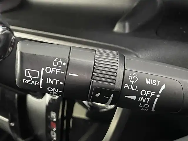 ホンダ Ｎ ＢＯＸ スラッシュ G Lインテリアカラーパッケージ 香川県 2018(平30)年 8.2万km クリスタルブラックパール 社外SDナビ/レザーシート/シートヒーター/革巻きステアリング/ステアリングリモコン（非連動）/社外キセノンライト/オートエアコン/ビルトインETC/プッシュスタート/スマートキー/電動格納ミラー