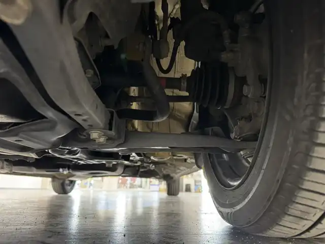 ホンダ Ｎ ＢＯＸ G EX ターボ ホンダセンシング 三重県 2019(平31)年 4.7万km プレミアムイエローパールⅡ ガソリン・ターボ/FF/MTモード付インパネCVT/純正 8インチナビ VXU-195NBi/（CD/DVD/FM/AM/TV/SD/Music Rack/iPod/Bluetooth/USB/AUX/CarPlay）/バックカメラ/両側パワースライドドア/ドライブレコーダー 前方（ナビ連動）/ビルトイン ETC/Honda SENSING/・衝突軽減ブレーキ［CMBS］/・車線維持支援システム［LKAS］/・路外逸脱抑制機能/・先行車発進お知らせ機能/・標識認識機能/・アダプティブクルーズコントロール［ACC］/装備/・オートエアコン/・オートライト/・LEDヘッドランプ/・ステアリングスイッチ/・パドルシフト/・JVCケンウッド ツィーター（スピーカーも変わってるかも）/・14インチスチールホイール/・プッシュスタート