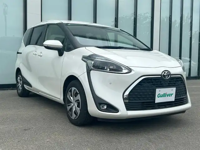 トヨタ シエンタ G クエロ 大阪府 2019(令1)年 3.5万km ホワイトパールクリスタルシャイン 社外ナビ /  フルセグTV/CD/DVD/Bluetooth/USB/バックモニター/横滑り防止装置/コーナセンサー/両側パワースライドドア/アイドリングストップ/ドライブレコーダー/オートマチックハイビーム/純正15インチアルミホイール/ハーフレザーシート/純正フロアマット/プッシュスタート/スマートキー/ＥＴＣ/ＬＥＤライト
