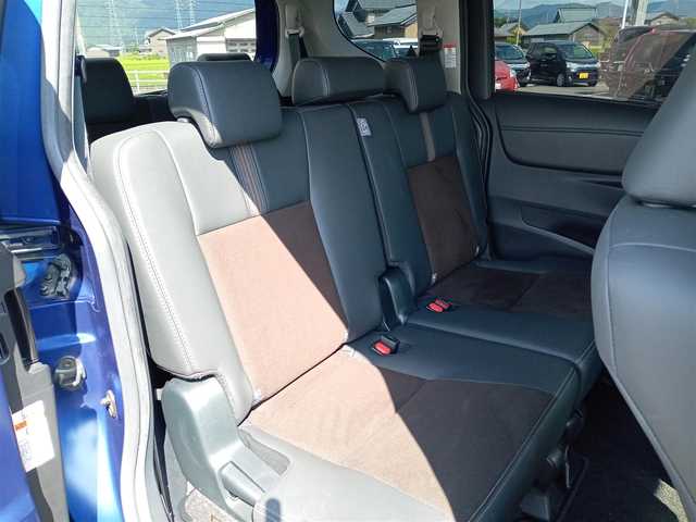 トヨタ シエンタ ハイブリッド G クエロ 福井県 2020(令2)年 4.9万km ダークブルーマイカM ワンオーナー車/全方位カメラ/前席シートヒーター/１００V充電/ステアリングヒーター/社外ヘッドアップディスプレイ/前後コーナーセンサー/クルーズコントロール/ビルトインETC/LEDヘッドライト/Fフォグ/両側パワースライドドア/衝突被害軽減システム/9インチトヨタディーラーオプションナビ/フルセグテレビ/レーンキープアシスト/横滑り防止装置/盗難防止装置/オートマチックハイビーム/アイドリングストップ/純正フロアマット/ダブルエアバッグ/スマートキー