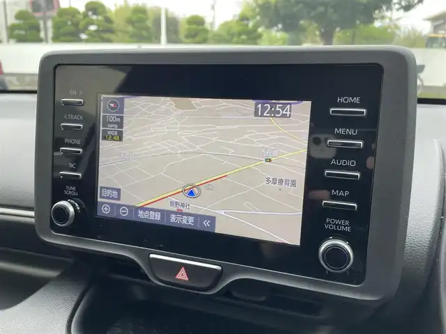 トヨタ ヤリス X 東京都 2020(令2)年 0.9万km シルバーマイカM ワンオーナー/ディスプレイオーディオ/純正ナビキット／bluetoothオーディオ／USB/Apple CarPlay／Android Auto対応/バックカメラ/純正ビルトインETC/トヨタセーフティセンス/サイド&カーテンシールドエアバッグ