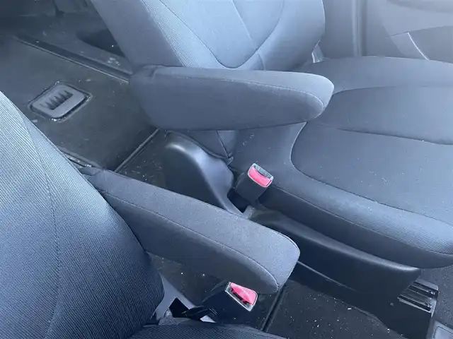 マツダ ビアンテ 20S 静岡県 2013(平25)年 11.5万km ラディアントエボニーマイカ 社外ナビ　/後席モニター　/・フルセグＴＶ　/・Ｂｌｕｅｔｏｏｔｈ接続　/・ＤＶＤ再生　/・ＵＳＢ入力端子　/両側パワースライドドア　/スマートキー　/スペアキー　/バックカメラ　/ビルトインＥＴＣ　/ＨＩＤオートライト　/純正１６インチホイール/取扱説明書/保証書