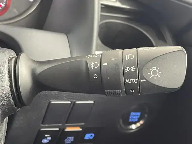 トヨタ アルファード S Cパッケージ 大阪府 2020(令2)年 6万km ブラック トヨタセーフティセンス/・プリクラッシュセーフティ（PCS）/・レーダークルーズコントロール（全車速追従機能付）/・レーントレーシングアシスト（LTA）/・レーンディパーチャーアラート（LDA）/・オートマチックハイビーム（AHB）/・先行車発進告知機能/サンルーフ/純正フリップダウンモニター/純正ディスプレイオーディオ/CD／DVD／BT／TUNER/両側パワースライドドア/パワーバックドア/LEDヘッドライト/パワーシート/シートヒーター/ベンチクーラー/シートメモリ/オットマン/ステアリングヒーター/スマートキー/プッシュスタート/ビルトインETC