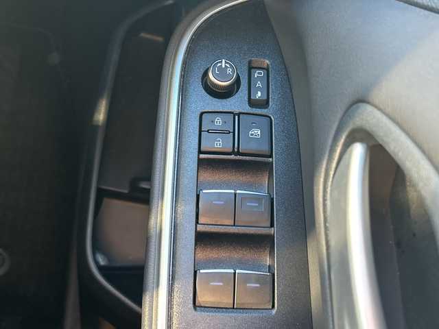 トヨタ ヴォクシー S－Z 滋賀県 2023(令5)年 0.9万km アティチュードブラックマイカ メーカーナビ　更新必要/　【AM・FM/DISC/TV/USB/Bluetooth】/バックカメラ/シートヒーター・エアシート/レーダークルーズコントロール/ブラインドスポットモニター/プリクラッシュセーフティー/プロアクティブドライビングアシスト/パーキングサポートブレーキ/リヤクロストラフィックアラート/パーキングアシスト/安心降車アシスト/ロードサインアシスト/レーンチェンジアシスト/フロントクロストラフィックアラート/両側パワースライドドア/電格ミラー/ウィンカーミラー/ドライブレコーダー/ETC2/0