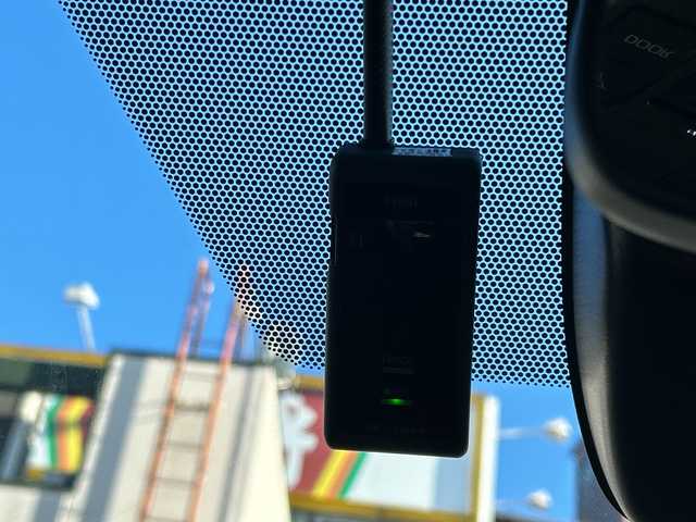 トヨタ ヴォクシー S－Z 滋賀県 2023(令5)年 0.9万km アティチュードブラックマイカ メーカーナビ　更新必要/　【AM・FM/DISC/TV/USB/Bluetooth】/バックカメラ/シートヒーター・エアシート/レーダークルーズコントロール/ブラインドスポットモニター/プリクラッシュセーフティー/プロアクティブドライビングアシスト/パーキングサポートブレーキ/リヤクロストラフィックアラート/パーキングアシスト/安心降車アシスト/ロードサインアシスト/レーンチェンジアシスト/フロントクロストラフィックアラート/両側パワースライドドア/電格ミラー/ウィンカーミラー/ドライブレコーダー/ETC2/0