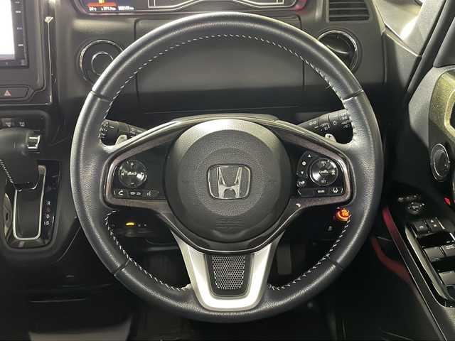 ホンダ Ｎ ＢＯＸ カスタム G L ターボ ホンダセンシング 広島県 2020(令2)年 2.9万km プレミアムグラマラスブロンズP 純正ナビ/バックカメラ/両側パワースライドドア/ＥＴＣ/レーダークルーズコントロール/オートライト/衝突軽減/レーンキープ/コーナーセンサー/ＤＶＤ/パドルシフト/プッシュスタート/フォグランプ/ＬＥＤヘッドライト/エアバッグ(運転席/助手席/サイド/カーテン)/純正１５インチアルミホイール(165/55/R15)