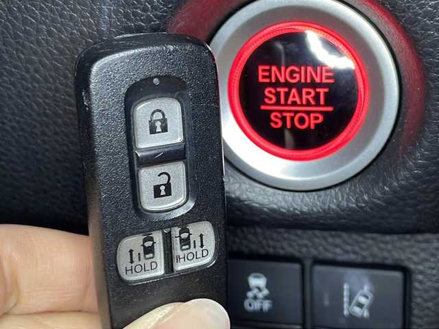 ホンダ Ｎ ＢＯＸ カスタム G L ターボ ホンダセンシング 広島県 2020(令2)年 2.9万km プレミアムグラマラスブロンズP 純正ナビ/バックカメラ/両側パワースライドドア/ＥＴＣ/レーダークルーズコントロール/オートライト/衝突軽減/レーンキープ/コーナーセンサー/ＤＶＤ/パドルシフト/プッシュスタート/フォグランプ/ＬＥＤヘッドライト/エアバッグ(運転席/助手席/サイド/カーテン)/純正１５インチアルミホイール(165/55/R15)