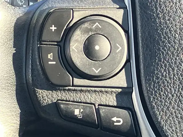 トヨタ ヴォクシー ZS 煌Ⅱ 静岡県 2019(令1)年 4.8万km ブラック エンジンスタートボタン/パワーステアリング/パワーウィンドウ/アイドリングストップ/スマートキー/スペアキー1本/WAC/レーダークルーズコントロール/ETC/バックカメラ/純正ナビ（CD/DVD/BT/フルセグ）/地図SDなし/三列シート/ドライブレコーダー/ウォークスルー/純正フロアマット/布シート/両側パワースライドドア/純正アルミホイール/ABS/横滑り防止装置/コーナーセンサー前後/レーンキープアシスト/オートライト/オートマチックハイビーム/LEDヘッドライト/Wエアバッグ/衝突軽減システム