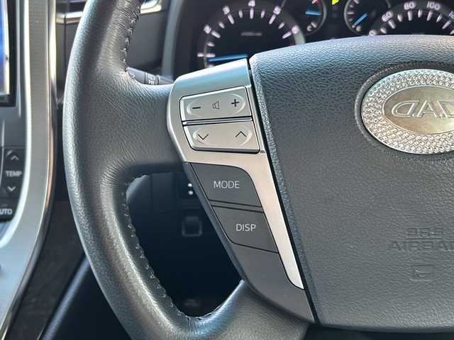トヨタ ヴェルファイア 2．4Z Gエディション 鳥取県 2012(平24)年 6.7万km ホワイトパールクリスタルシャイン アドミレーションエアロ/社外20インチAW/社外ローダウン/クラジオ革調シートカバー/クラジオフロアマット/社外８インチワイドナビ/社外フリップダウンモニター/フルセグ・Bluetooth/バックカメラ/社外マフラーカッター/スマートキーx2個/両側パワースライド/パワーテールゲート/ウッドコンビハンドル/クルーズコントロール/クリアランスソナー/オートワイパー/オートリトラクトミラー/オートライト/キセノンライト/フォグライト/N席セカンドオットマン/前・セカンドパワーシート/nano-eエアコン/ETCユニット/保証書・取説