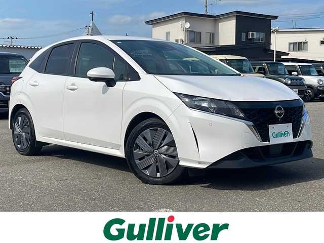 日産 ノート X FOUR 秋田県 2022(令4)年 7.4万km ピュアホワイトパール 純正ナビ/純正Bluetooth/フルセグ/全方位カメラ/ETC2.0/４WD/前席シートヒーター/前後コーナーセンサー/スペアキー