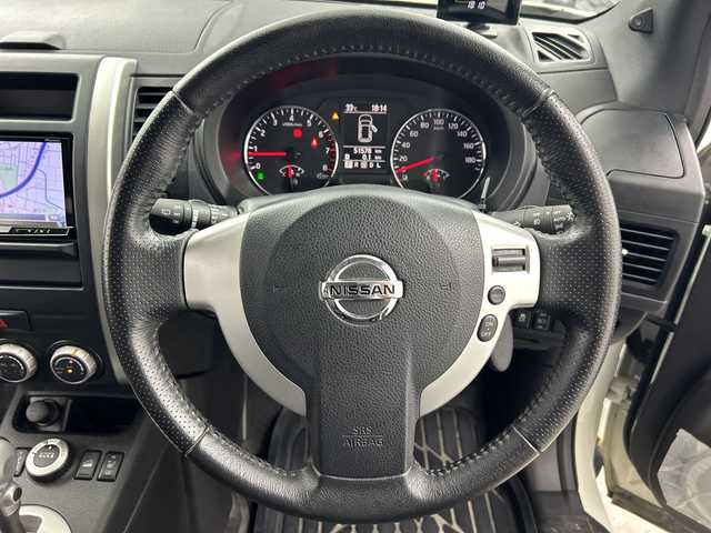 日産 エクストレイル 20Xtt 三重県 2013(平25)年 5.2万km ブリリアントホワイトパール 禁煙車/社外ナビ/・フルセグ・Bluetooth・CD・DVD・SD/バックカメラ/ハイパールーフレール/全席シートヒーター/クルーズコントロール/カプロンシート/前方ドライブレコーダー/革巻きステアリング/ETC