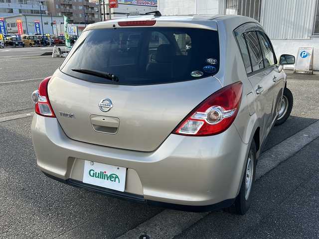 日産ティーダシルキーベージュ 日産 ティーダ 1.5 15M の中古車詳細 (58,000km, シルキー