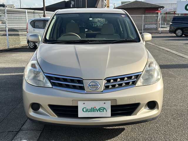 日産 ティーダ 15M SV +プラズマ 富山県 2012(平24)年 6.4万km シルキーベージュ ハーフレザーシート/純正メモリーナビ(MP311D-A)/DVD/BT/フルセグ/ビルトインETC/電動格納ミラー/オートライト/純正ドアバイザー/純正フロアマット/キーレス