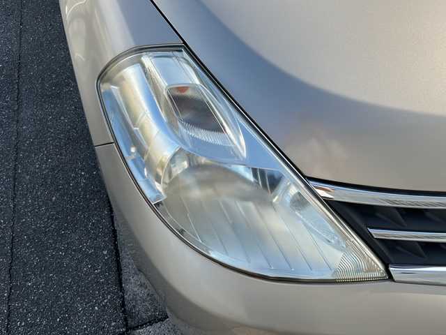 日産 ティーダ 15M SV +プラズマ 富山県 2012(平24)年 6.4万km シルキーベージュ ハーフレザーシート/純正メモリーナビ(MP311D-A)/DVD/BT/フルセグ/ビルトインETC/電動格納ミラー/オートライト/純正ドアバイザー/純正フロアマット/キーレス