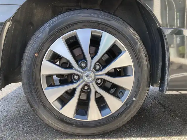 日産 セレナ ハイウェイスター プロパイロットED 静岡県 2016(平28)年 7.7万km ダイヤモンドブラック ビークルダイナミクスコントロール/ハンズフリースライドドア/社外SDナビ(CN-RE03WD)/　AM FM CD DVD Bluetooth/フルセグTV/バックモニター/オートヘッドライト/電動パーキングブレーキ/オートブレーキホールド/純正16インチアルミホイール/サンシェード/ドアバイザー/フロントフォグランプ/ワンオーナー/プロパイロット/　・アダプティブクルーズコントロール/　・レーンキープアシスト/社外ETC